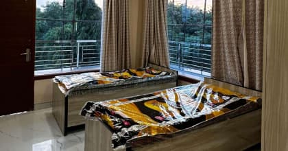 takshashila hero section